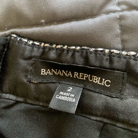 Banana Republic Grey Metallic Skirt - Picture 3 of 8